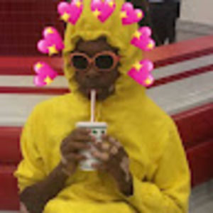 Meet your Posher, Chloe